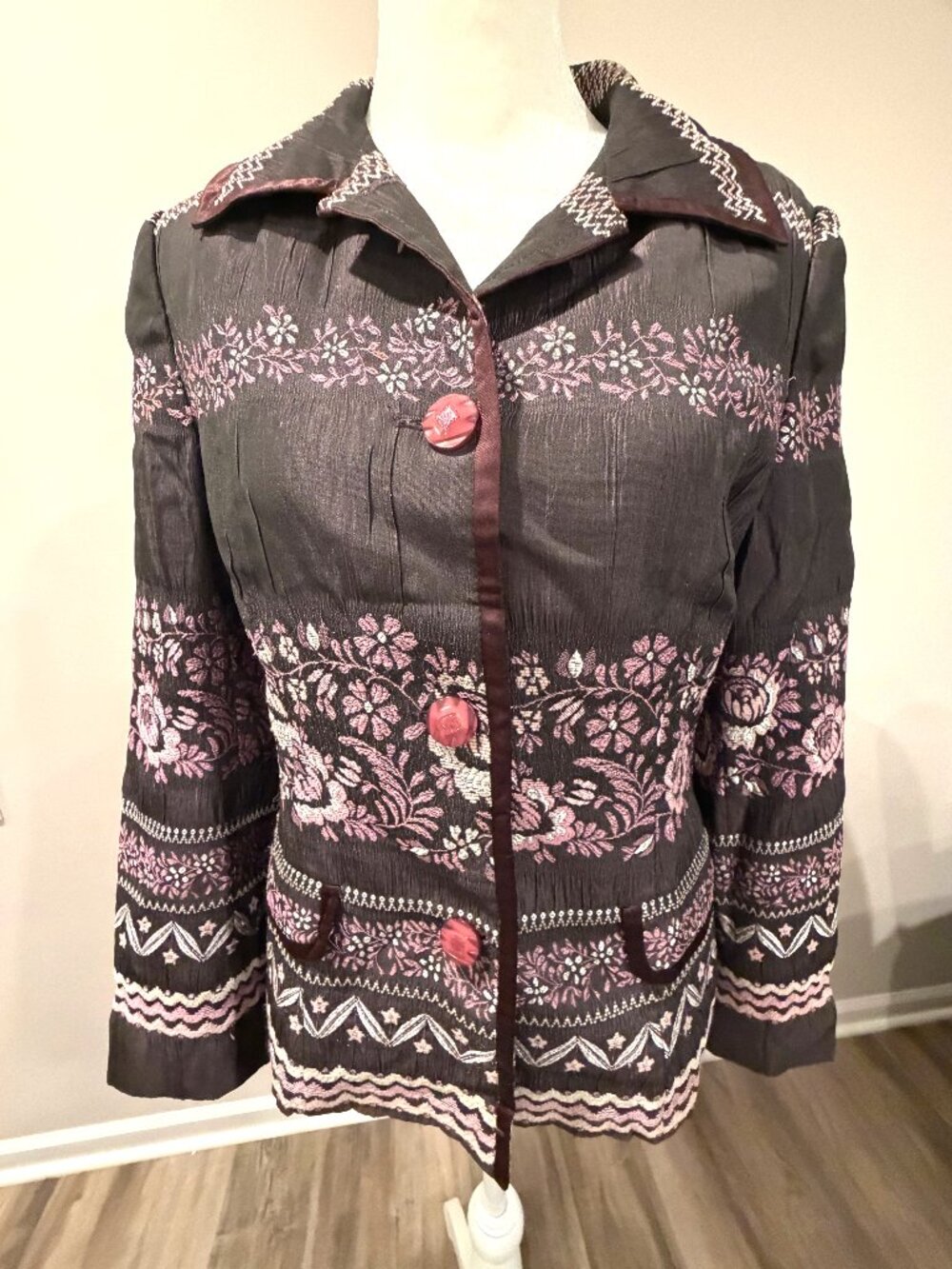Moada Vintage Embroidered Art To Wear Crinkle Jacket Brown Pink Size Small